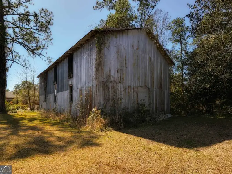 4-acre Commercial Property with Historic Fire Museum on Us Hwy 17, Woodbine