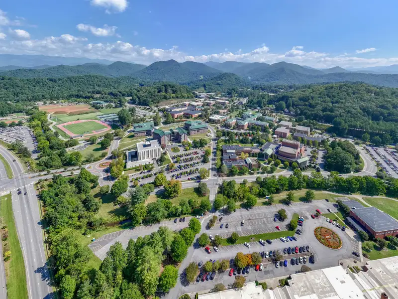 Prime Multifamily Student Apartment Complex Near Western Carolina University in Cullowhee, Nc