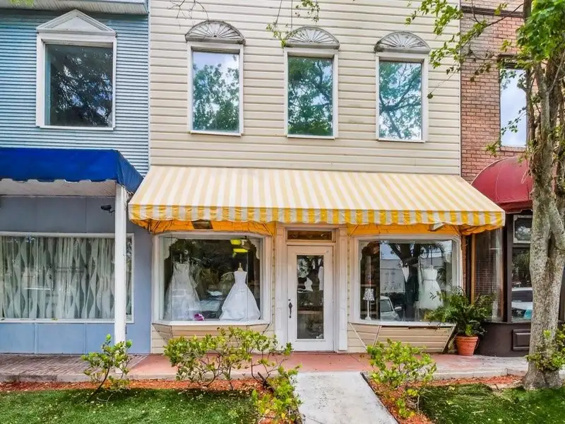 Versatile B-hc Zoned Commercial Property with Office and Retail Space