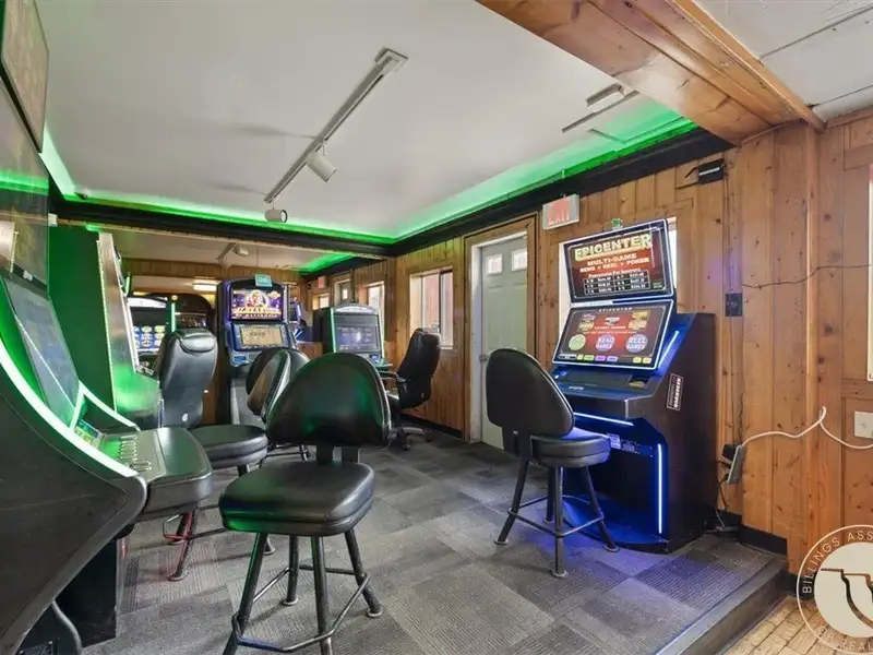 Renovated Saloon with Licenses Near Red Lodge and Beartooth Highway, Includes Living Space