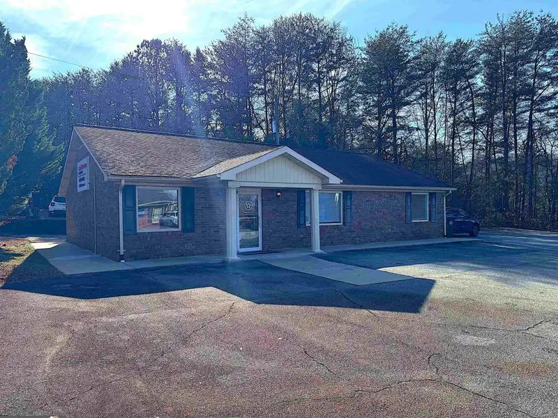 Fully Leased Medical Office in Dahlonega, Ga Near Historic Downtown and National Tenant