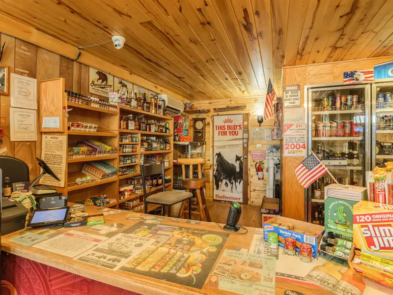 Mixed-use Retail and Residential Property with Expansion Potential in Collbran, Co