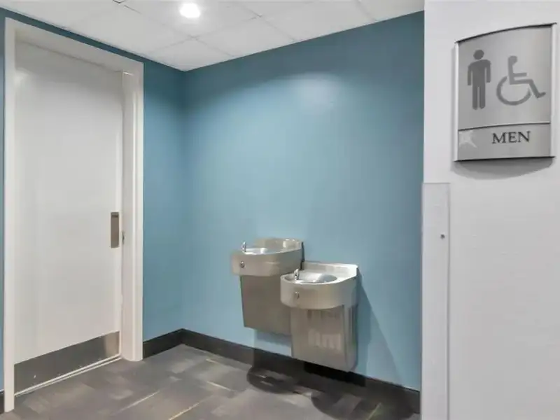 Office Condo in Downtown Tampa's Channel District with Parking and Retail Amenities