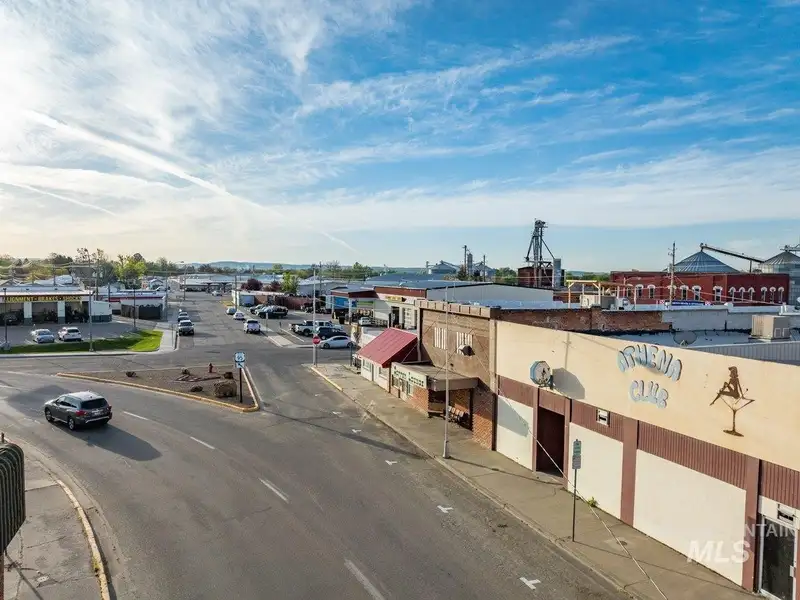 Updated Tavern with Liquor License in Historic Downtown Weiser