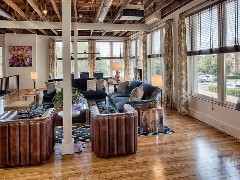 Chic 2-story Mixed-use Building in Prime Location with Commercial Space and Urban Loft