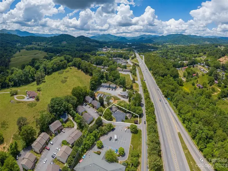Two Commercial Buildings with Office and Studio Apartment in Clyde, Close to Amenities