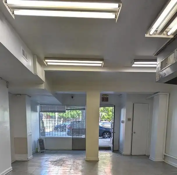 Ground Floor Retail Space for Lease in Logan Circle/shaw - 730 Sf