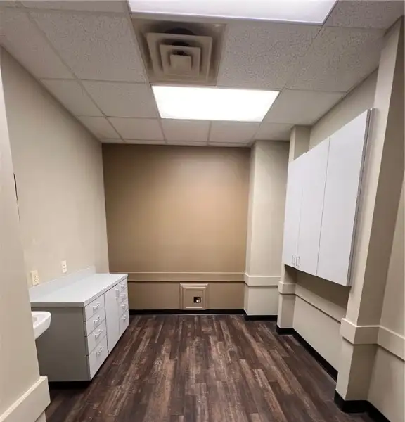 Commercial Space for Lease - Former Dental Clinic, $18/sf + Cam, Prime Location