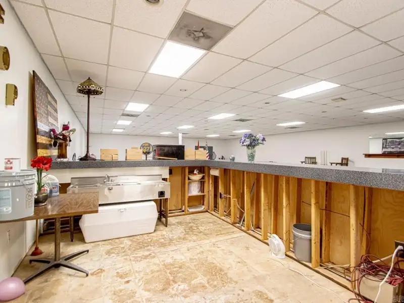 Office Space with Meeting Area, Kitchen, and Security Features in Convenient Location