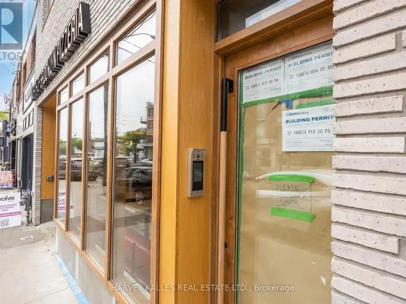 Modern Two Bedroom Suite in Bedford Park with High-end Finishes and Great Amenities
