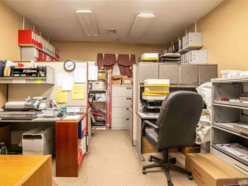 Commercial Law Office on Hwy 441, Tavares - 14 Parking Spaces, High Visibility