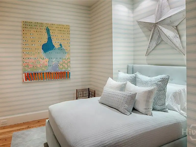 Chic 2-story Mixed-use Building in Prime Location with Commercial Space and Urban Loft