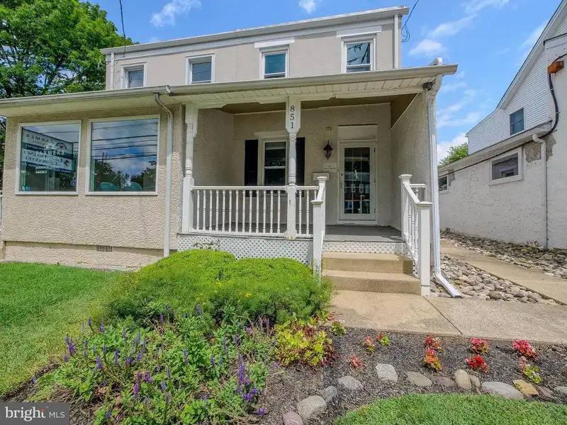 Updated Twin Office Building in Media Boro with Versatile Dual-level Space