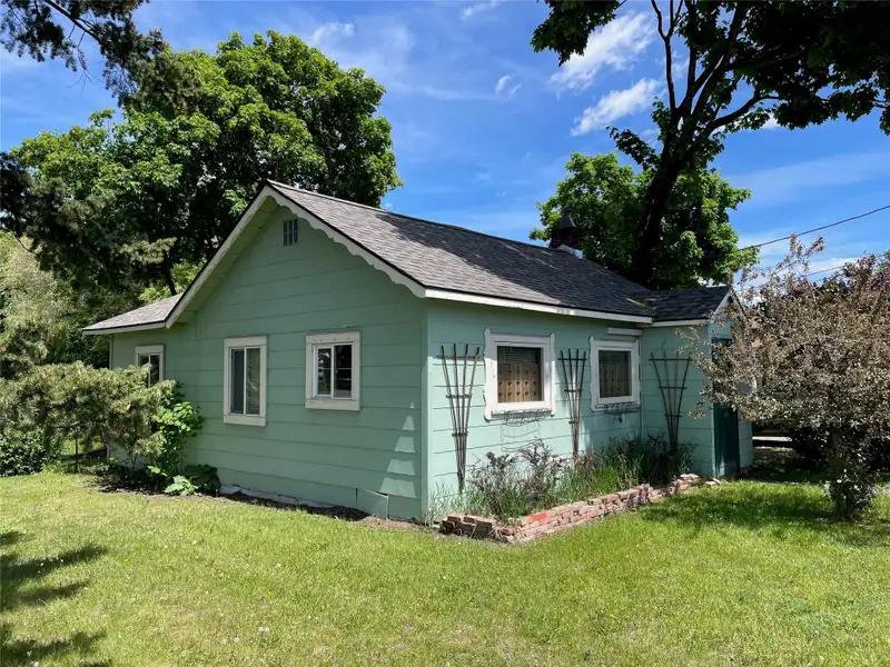 Commercial Corner Lot with 3 Bed Home in Columbia Falls, High Traffic Area