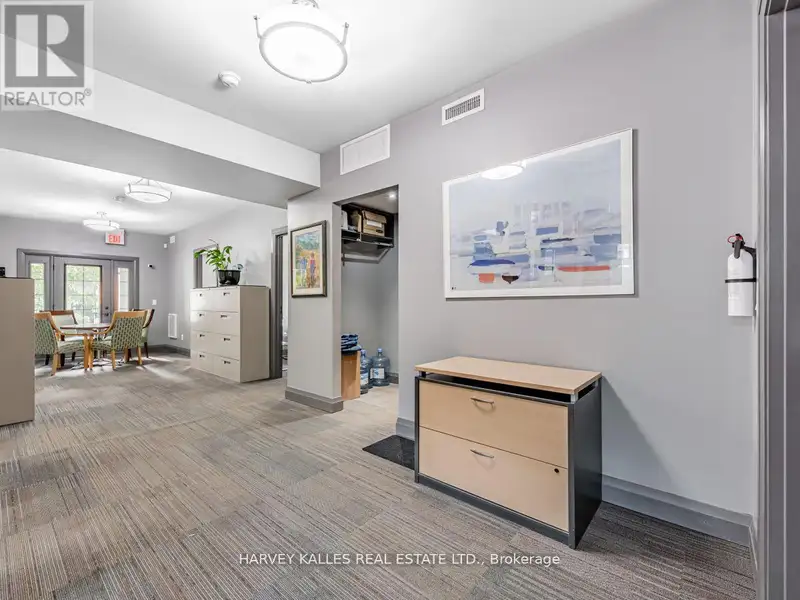 Custom Built Mixed-use Office/residential Property in Thornhill Village, 2013 Award Winner