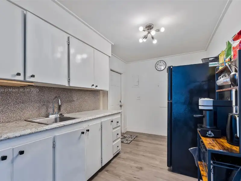 5-unit Multifamily Property in Miami's Opportunity Zone with Development Potential and Upgrades