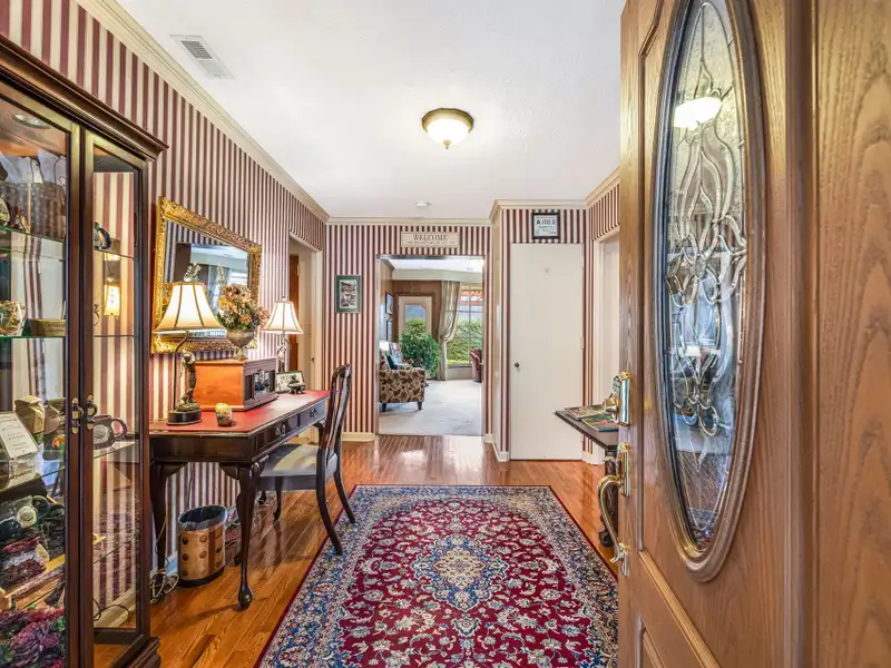 Ranch-style Estate Near Waynesville Inn, 5br/6.5ba, Ideal for Boutique Hospitality or Residence