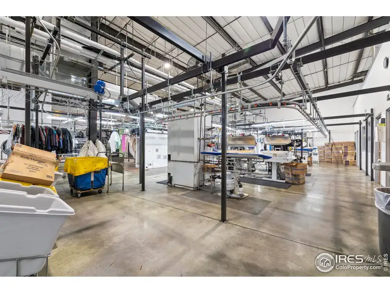 Multi-property Sale: 5818 - 5821 Lockheed Ave, Comprehensive Specifications Available