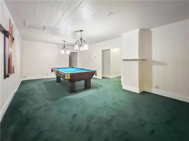 Versatile Mixed-use Property in Prime French Quarter Location