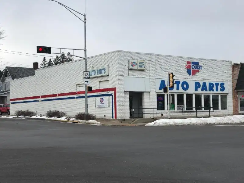 Prime Auto Parts Store with Excellent Location on High Traffic State Hwy 13 and 182
