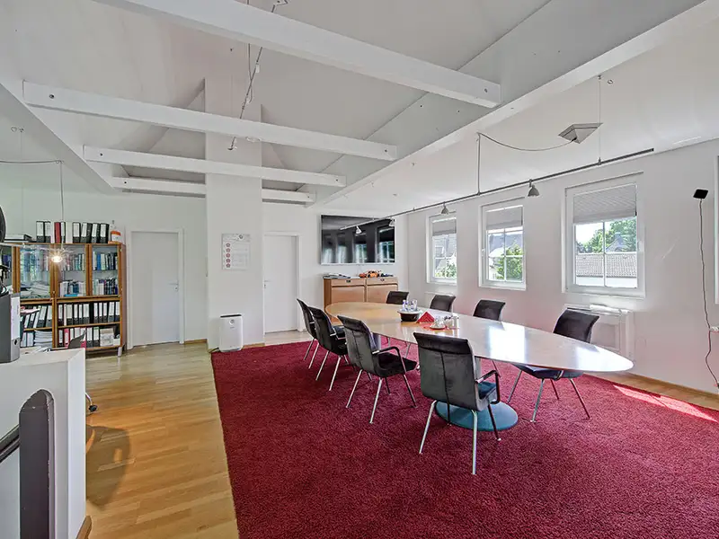 Art Nouveau Villa in Dortmund's Gartenstadt - Versatile Use for Living or Office Space