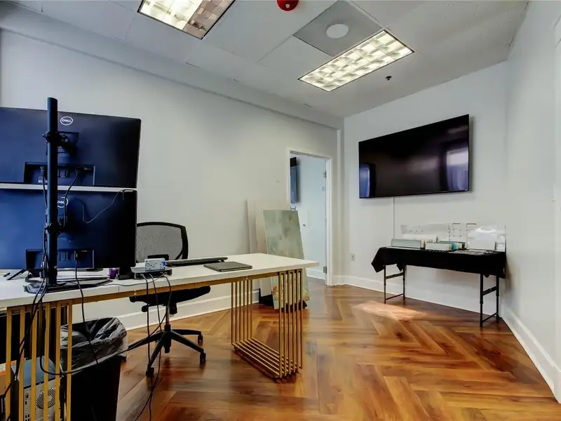 Furnished Executive Office Suite in Grand Central Place, Hyde Park - Immediate Availability