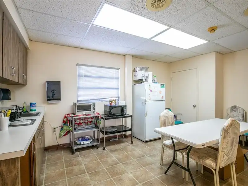 Medical Office Building for Sale in Prime Clermont Location with Ample Parking