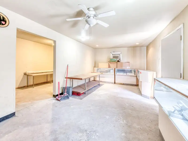 Single Story Free-standing Building with Dual Retail Spaces Near Va Hospital Fresno