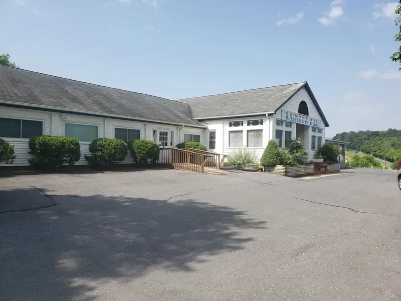 Versatile Retail Gift Shop and Cottages on 7.95 Acres with Mountain Views
