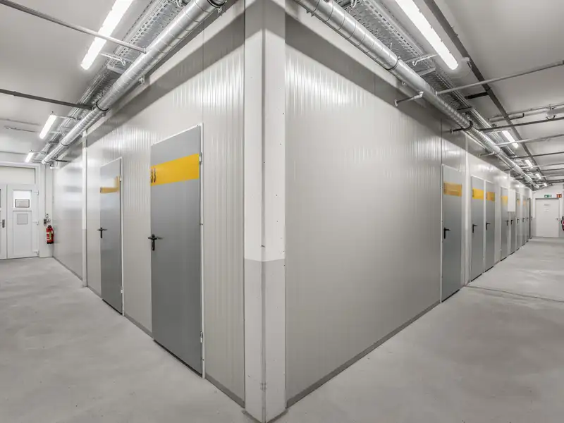 Versatile Self-storage Facility with Modern Office Space in Eckernförde