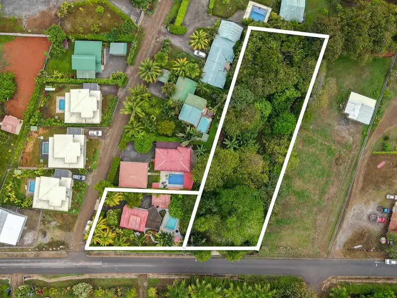 One-bedroom Home with Expansion Potential in Central Ojochal, Costa Rica