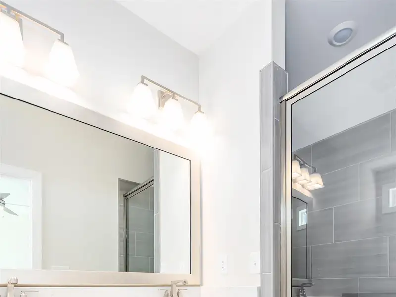 Live/work Townhome with Flex Space, 2 Primary Suites, and 2-car Garage in Prime Location