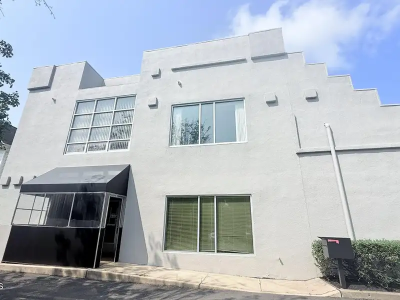 Commercial Lease