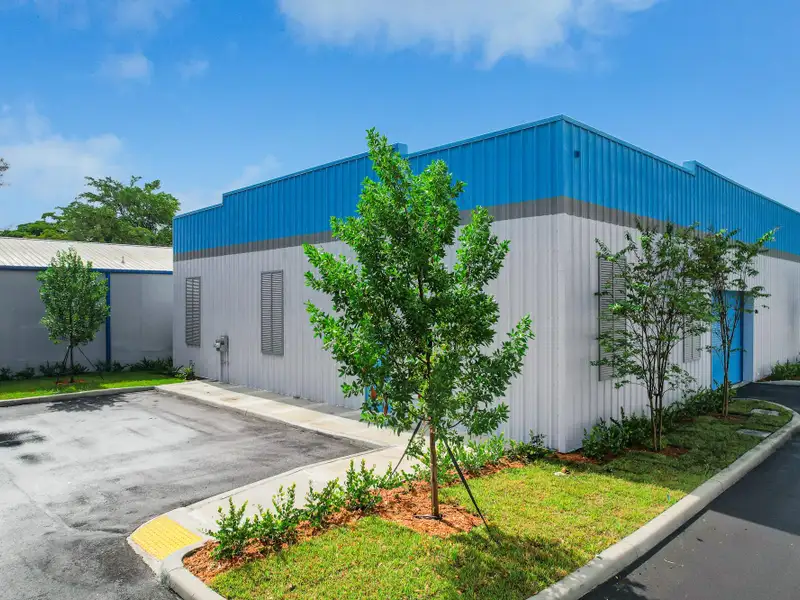 10,000 Sq Ft Warehouse Space for Lease in Pompano Beach, B-4 Commercial Zoning