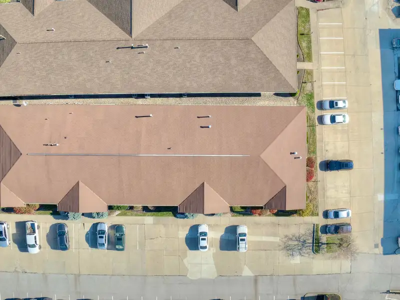 Move-in Ready 5,000 Sq Ft Commercial Space in Prime Edgewood Location