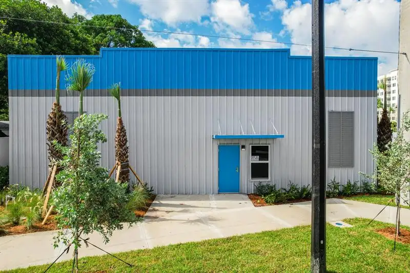 10,000 Sq Ft Warehouse Space for Lease in Pompano Beach, B-4 Commercial Zoning