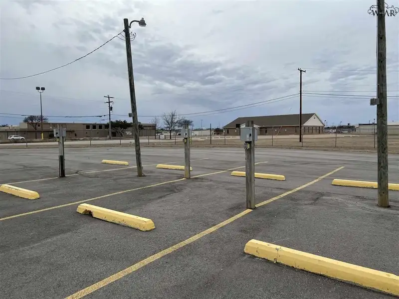 Warehouse Space with Offices and Loading Docks on 1.5 Acres, Convenient Location