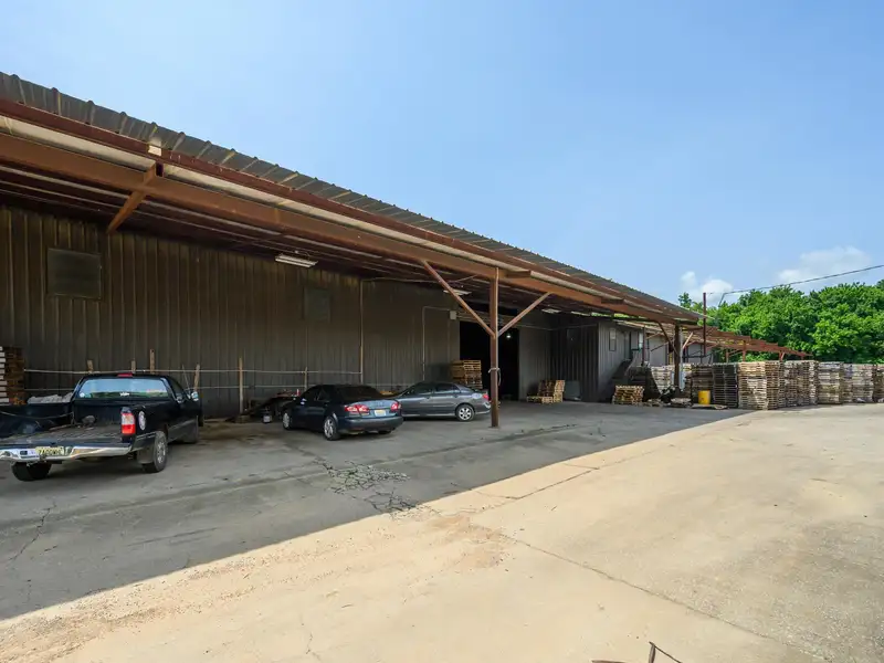 Turnkey Commercial Sawmill and Pallet Company on 40 Acres in Prime Industrial Location
