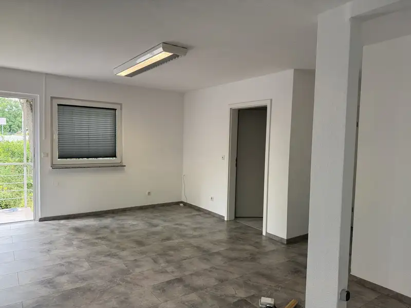 Modern Office Building in Central Osterode with Ample Parking and Flexible Layout