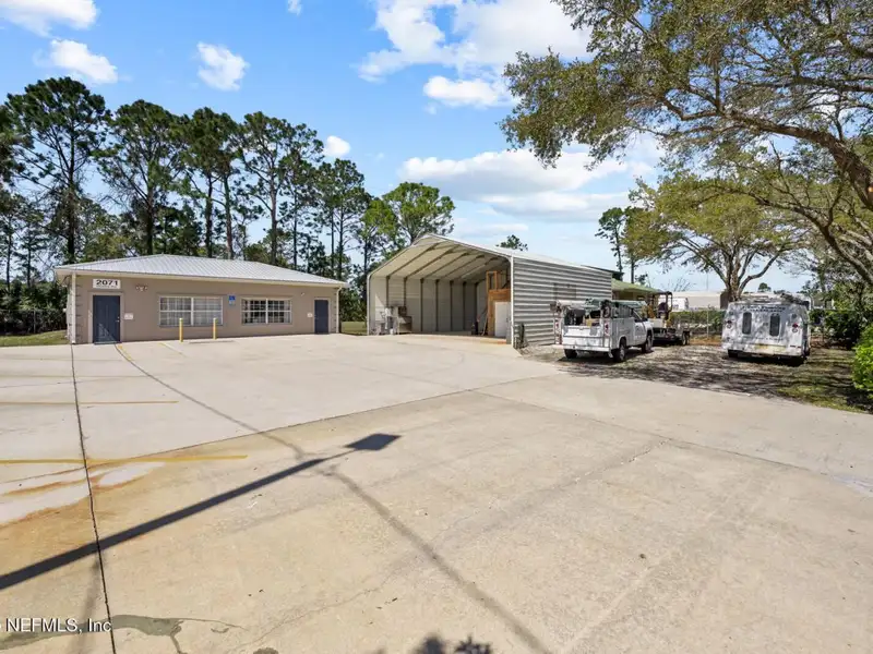 Commercial Building with Offices and Storage in St. Johns County, Ci Zoning