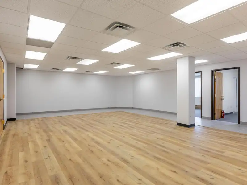 Cleveland, Tn Office Suites for Lease - Newly Remodeled, 2,400 & 2,164 Sq Ft