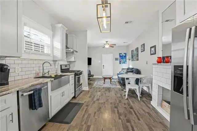 Updated Shotgun Double in Prime Uptown Location with Investment Potential