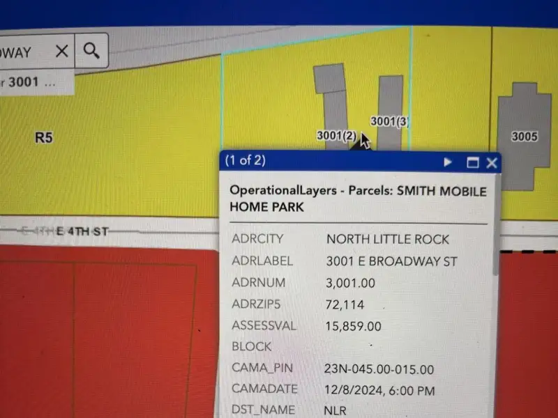 Mobile Home Park with 4 Trailers in North Little Rock, C4 Zoning