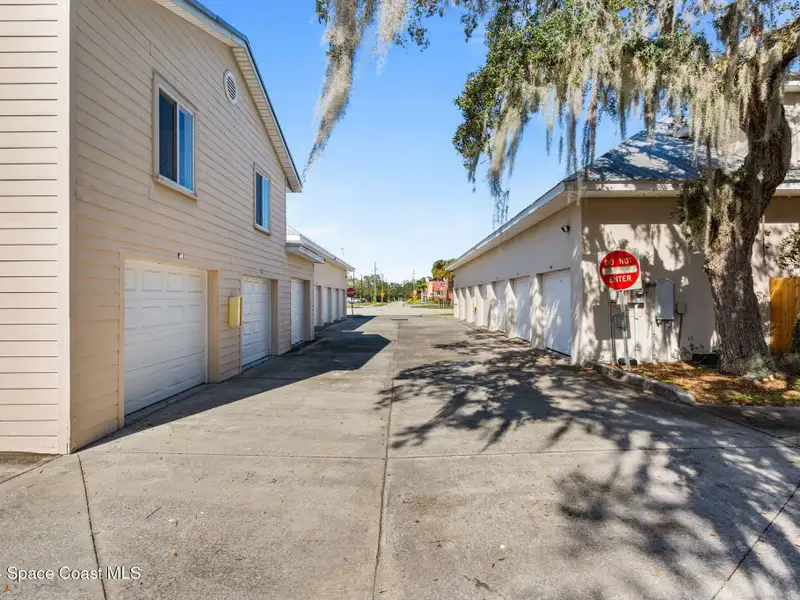 Turnkey 17-unit Storage Facility in Prime Melbourne Location