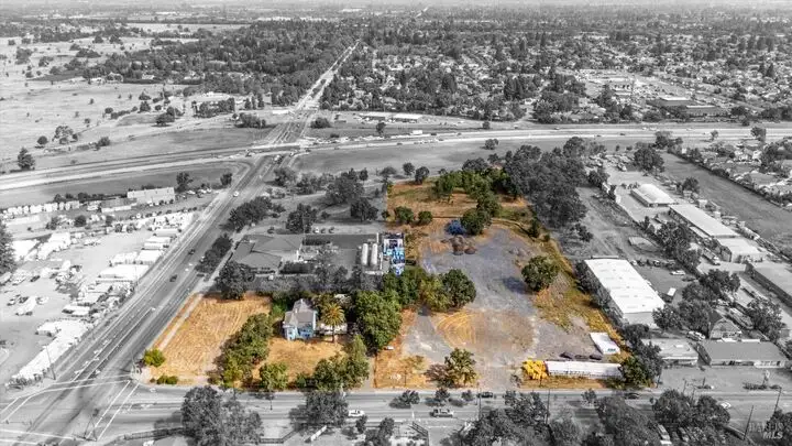 6.33-acre Development Opportunity in Prime Santa Rosa Location