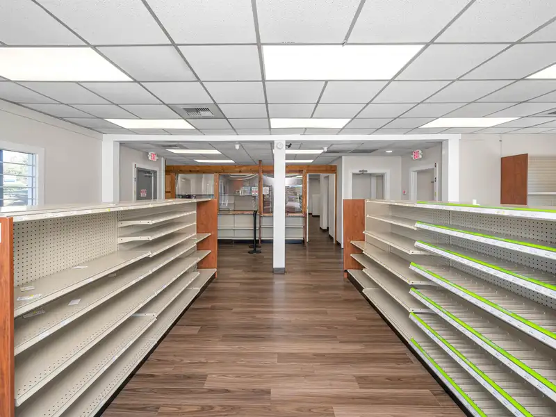 Flexible Use Commercial Property in Updated Condition, Former Fast Food and Pharmacy Location