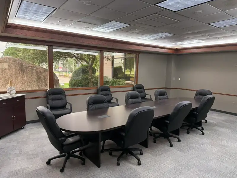 Furnished Office Space for Sublease in Southwest Cedar Rapids – 40,770 Sf
