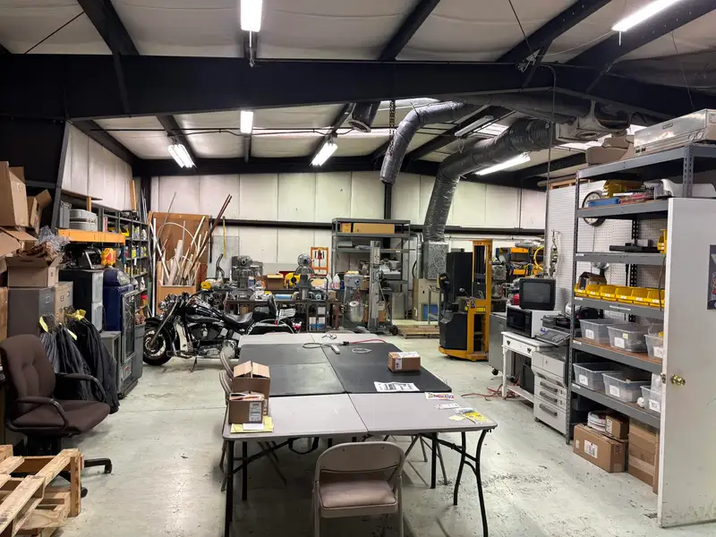 Versatile 6,724 Sqft Residential-commercial Property in Prime Location with Multiple Income Potential