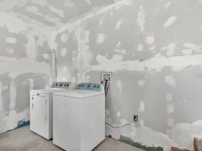 Charming Airbnb Home Near Downtown Orlando with In-law Suite and Expansive Backyard