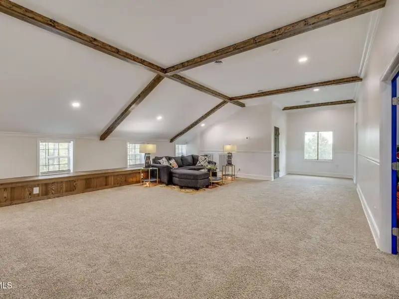 Custom Barndominium on 3 Acres with Pool and Income-generating Garage in Tennessee